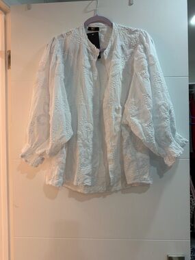 White Textured Button-Down Blouse Italian one size fits all